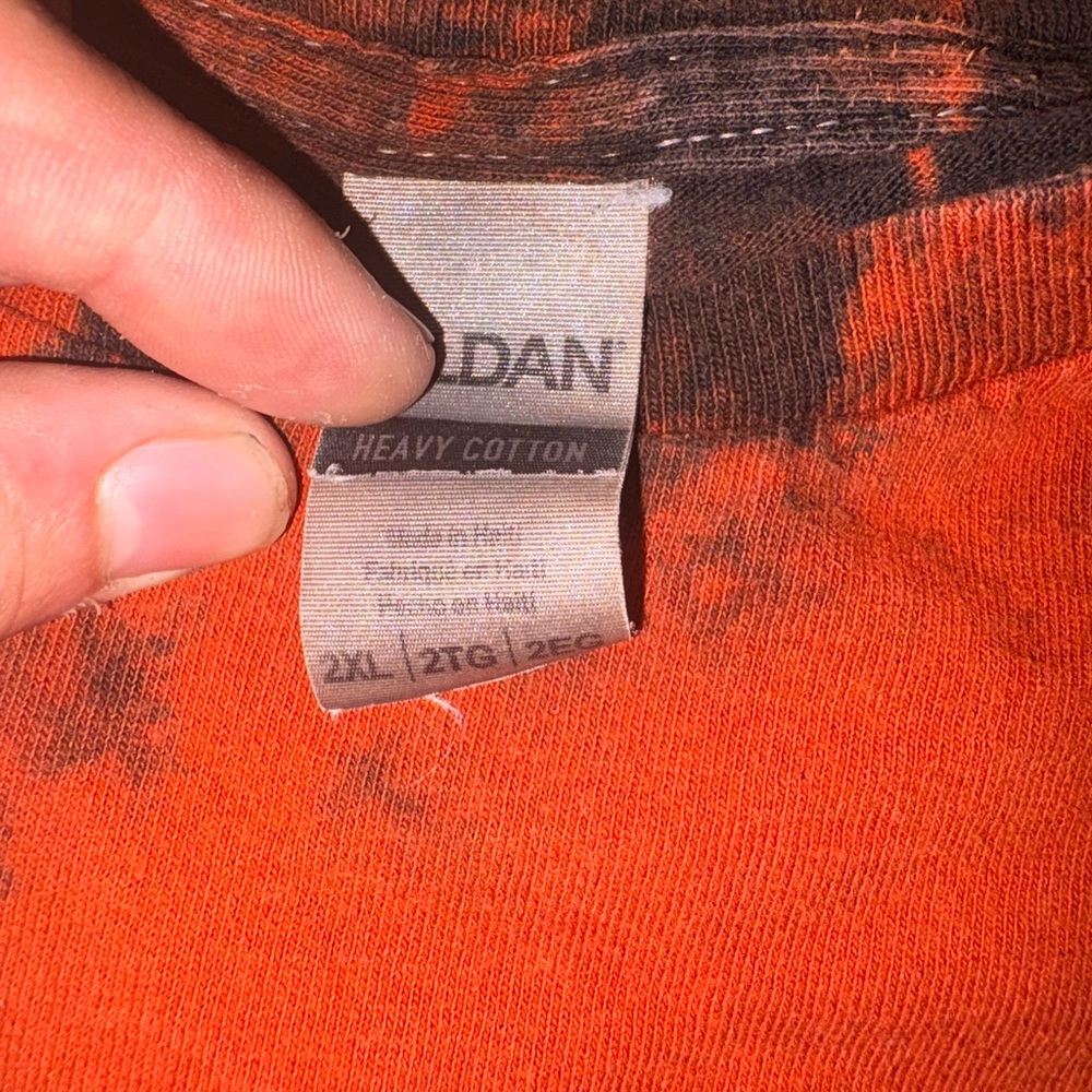 Gildan Tie-Dye Art Poster - Fiery Red and Deep Black korn numetal - Picture 3 of 5